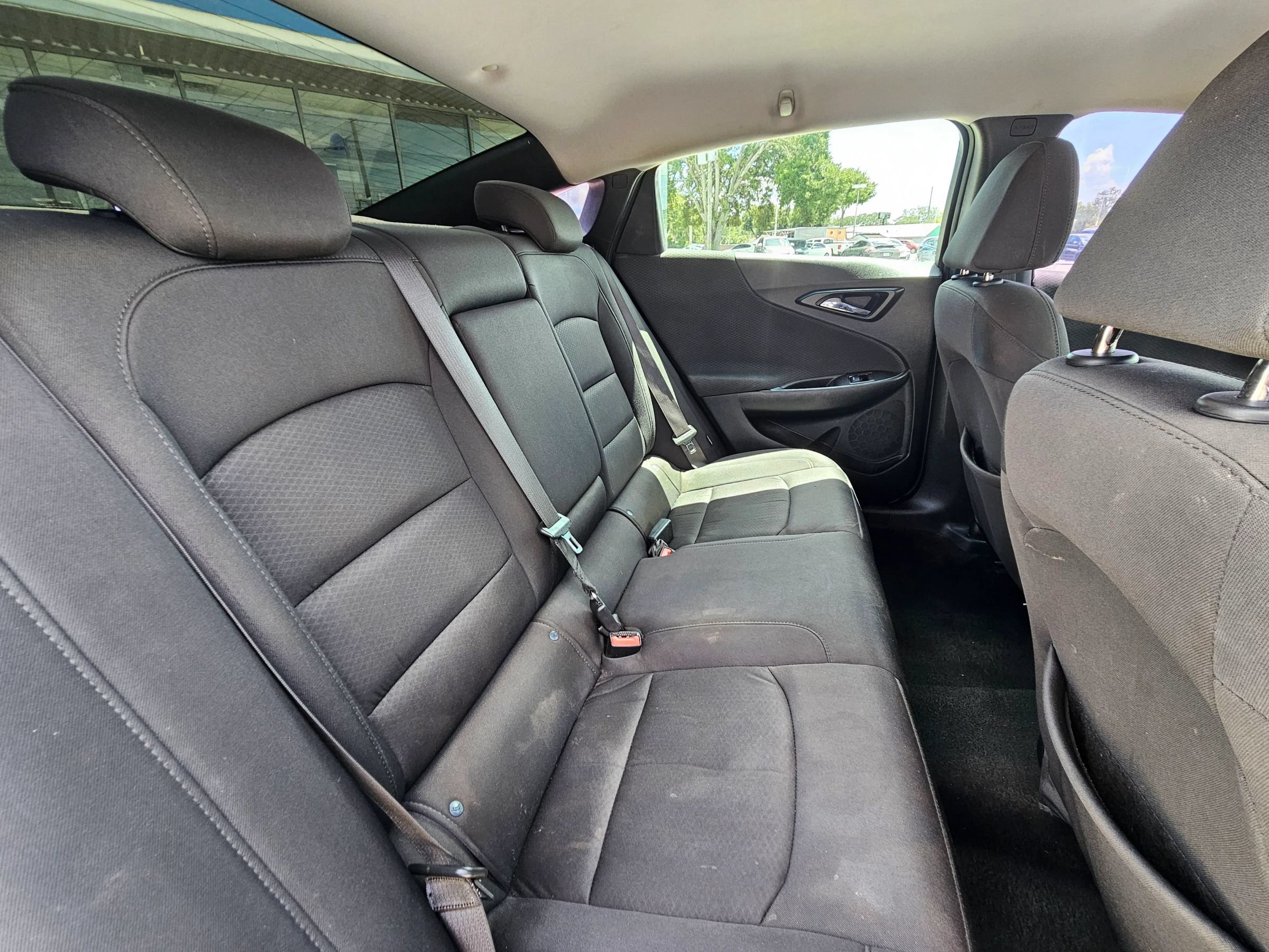 Used 2020 Chevrolet Malibu LT FWD image 11