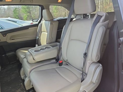 Used 2018 Honda Odyssey Touring image 8