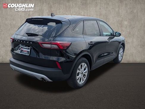 Used 2025 Ford Escape Active w/ Active Premium Tech Pack FWD image 7