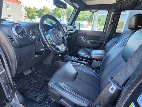 Used 2018 Jeep Wrangler Unlimited Sport AWD/4WD image 10