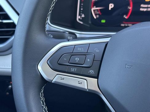 New 2026 Volkswagen Taos SEL image 16