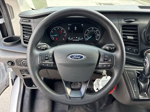 Certified 2025 Ford Transit 250 Low Roof w/ Exterior Upgrade Package RWD image 17