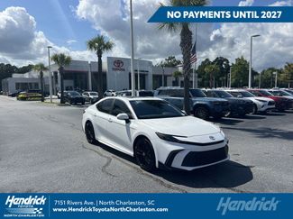 Used 2025 Toyota Camry SE w/ Multimedia Upgrade Package FWD video 1