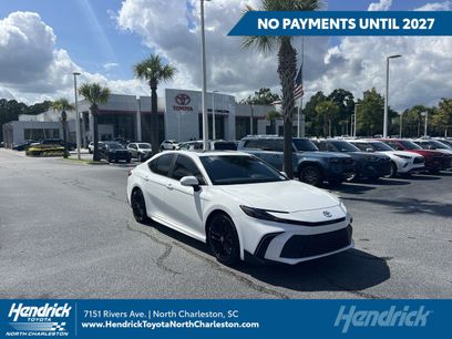 Used 2025 Toyota Camry SE w/ Multimedia Upgrade Package