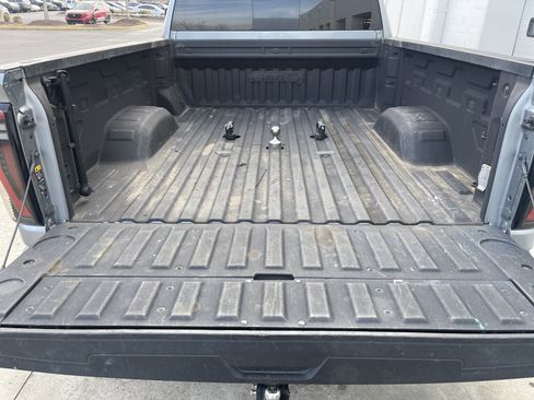 Used 2024 GMC Sierra 2500 AT4 w/ AT4 Premium Plus Package AWD/4WD image 30