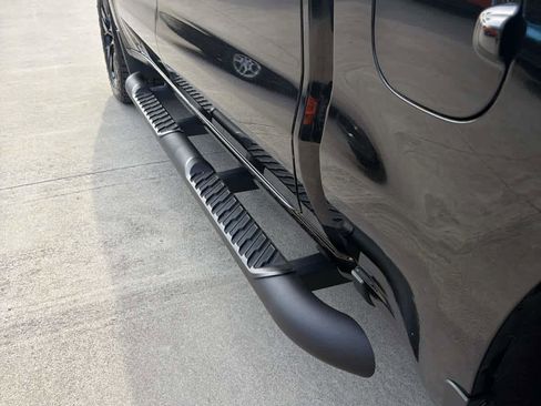 Used 2022 Chevrolet Silverado 1500 RST w/ Rally Edition AWD/4WD image 11