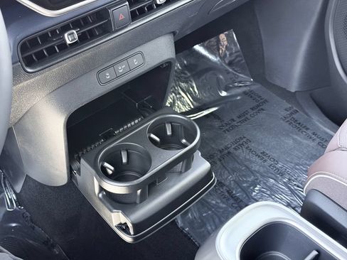 New 2025 Volkswagen ID. Buzz Pro S RWD image 18