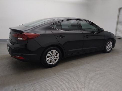 Used 2020 Hyundai Elantra SE FWD image 10
