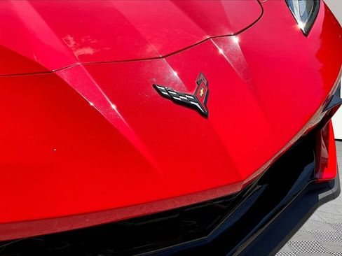 Used 2020 Chevrolet Corvette Stingray Coupe w/ Z51 Performance Package RWD image 32