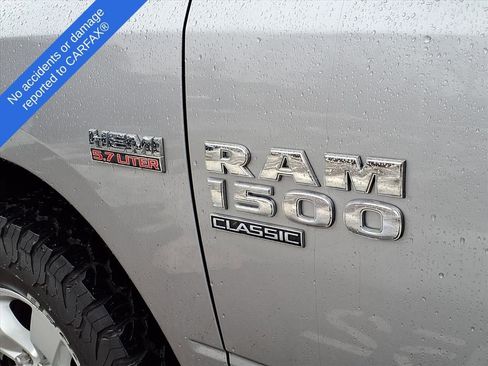 Used 2020 RAM 1500 Classic SLT w/ Luxury Group image 12