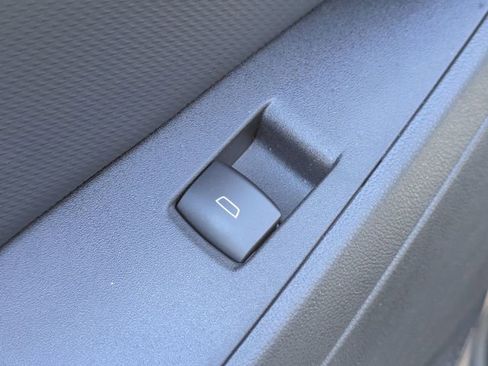 New 2026 Chevrolet Equinox LT w/ Convenience Package II FWD image 27