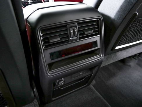 Certified 2025 Porsche Cayenne GTS image 21