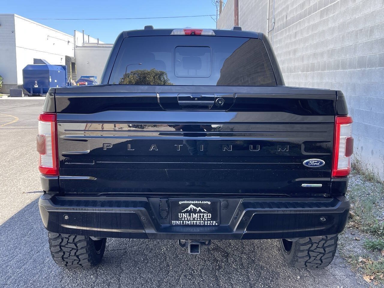 Used 2022 Ford F150 Platinum w/ FX4 Off-Road Package AWD/4WD image 5
