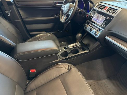 Used 2017 Subaru Legacy 2.5i Limited image 14