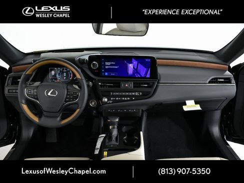 New 2025 Lexus ES 350 Ultra Luxury image 10