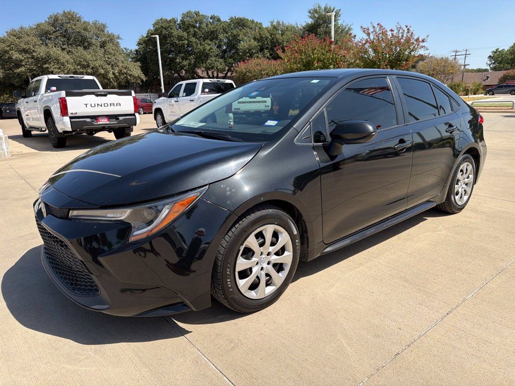 Used 2022 Toyota Corolla LE FWD image 1