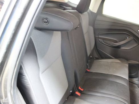 Used 2019 Ford Escape SE AWD/4WD image 9