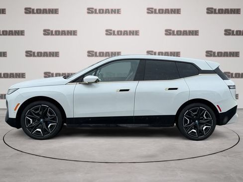 Used 2024 BMW iX xDrive50 w/ Premium Package AWD/4WD image 2