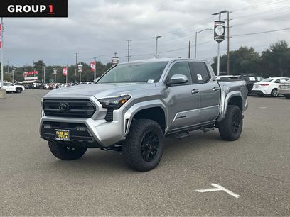 New 2025 Toyota Tacoma SR5