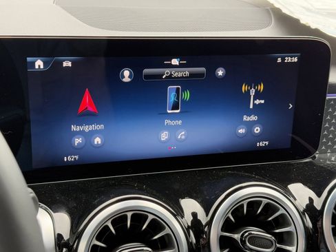 Certified 2025 Mercedes-Benz GLB 250 image 12