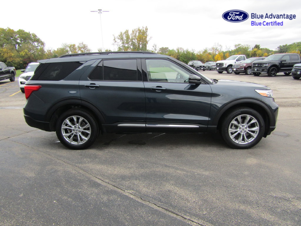 Certified 2024 Ford Explorer XLT w/ Equipment Group 202A AWD/4WD image 7