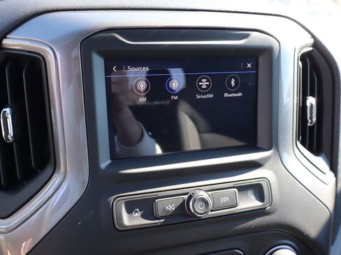 Used 2025 Chevrolet Silverado 1500 Custom Trail Boss w/ Dark Appearance Package image 21