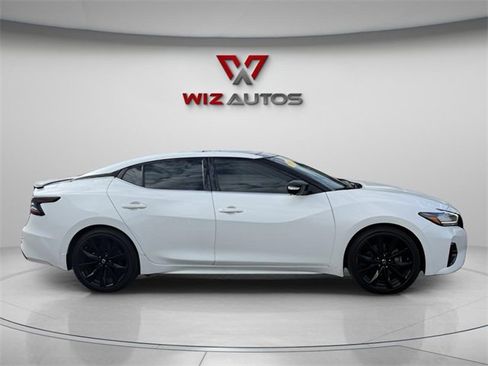 Used 2022 Nissan Maxima SR w/ Sport Mat Group image 4