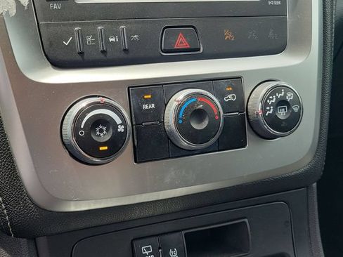 Used 2016 GMC Acadia SLE AWD/4WD image 24