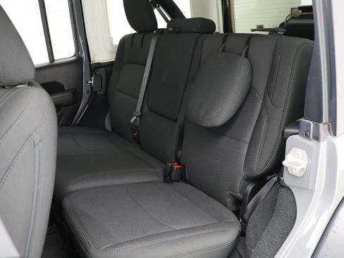 Used 2023 Jeep Wrangler Unlimited w/ Cold Weather Group image 14