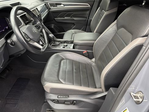 Used 2020 Volkswagen Atlas Cross Sport SEL Premium image 9