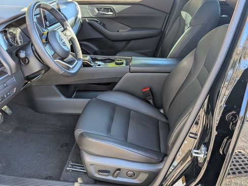 Certified 2023 Nissan Rogue SV w/ SV Premium B Package image 16