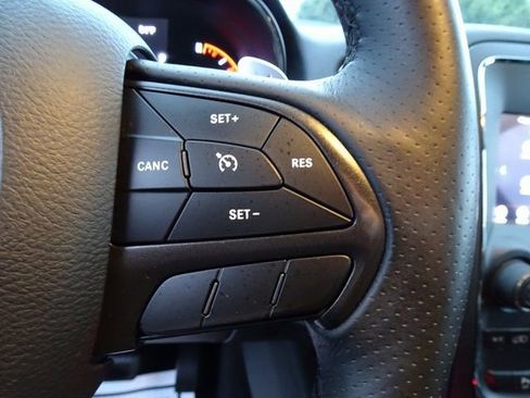 Used 2018 Dodge Durango GT image 28