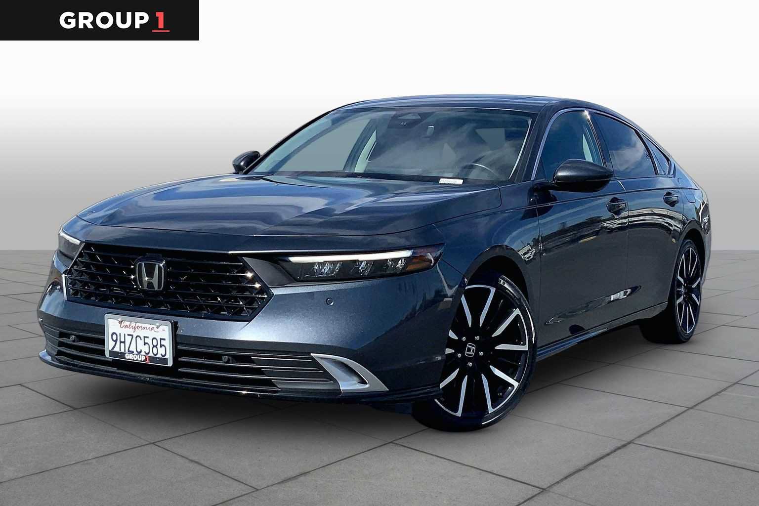 Used 2023 Honda Accord Touring image 1