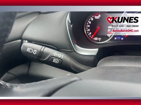 Used 2022 Chevrolet Traverse High Country w/ LPO, 'HIT The Road' Package image 19