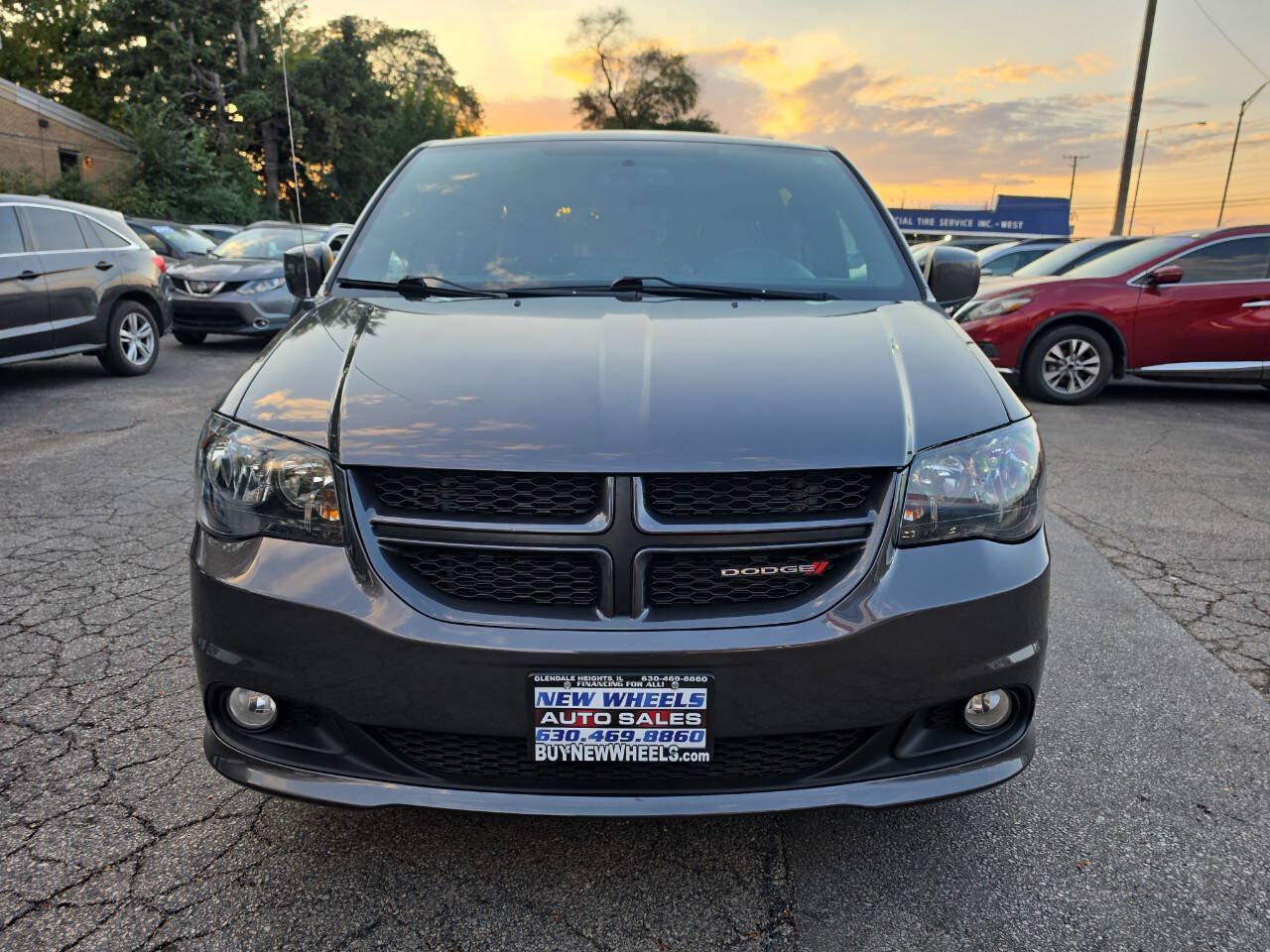 Used 2017 Dodge Grand Caravan GT FWD image 4