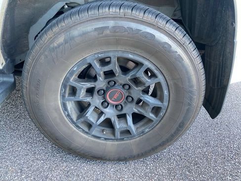 Used 2021 Toyota 4Runner SR5 Premium AWD/4WD image 9
