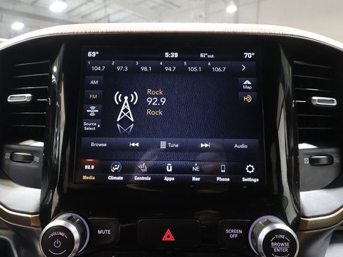 Used 2021 RAM 1500 Limited image 12