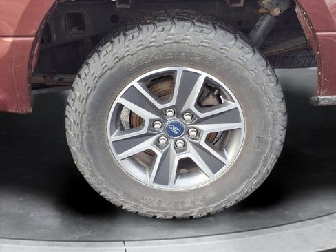 Used 2016 Ford F150 XLT w/ Equipment Group 301A Mid image 17