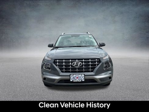 Used 2026 Hyundai Venue SEL FWD image 9