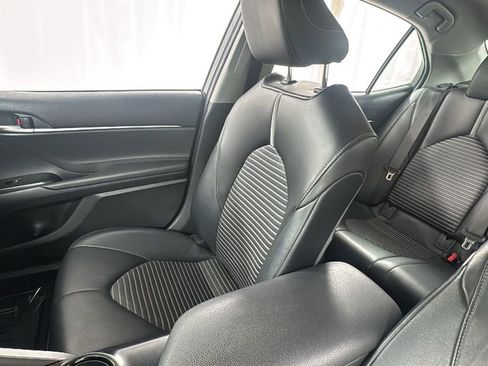 Used 2020 Toyota Camry SE image 13