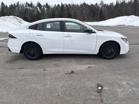 New 2026 Nissan Sentra SV image 8