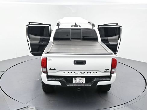Used 2022 Toyota Tacoma SR AWD/4WD image 24