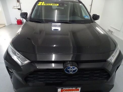 Used 2021 Toyota RAV4 XLE w/ Convenience Package AWD/4WD image 25