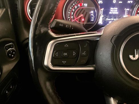 Used 2019 Jeep Wrangler Unlimited Rubicon AWD/4WD image 22