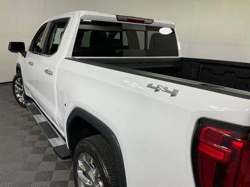 Used 2022 GMC Sierra 1500 SLT w/ SLT Premium Plus Package AWD/4WD image 38