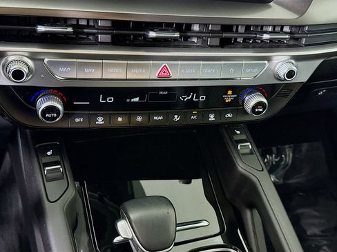 Used 2024 Kia Telluride S w/ S Sunroof Package AWD/4WD image 8