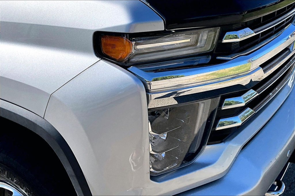 Used 2020 Chevrolet Silverado 3500 High Country AWD/4WD image 27