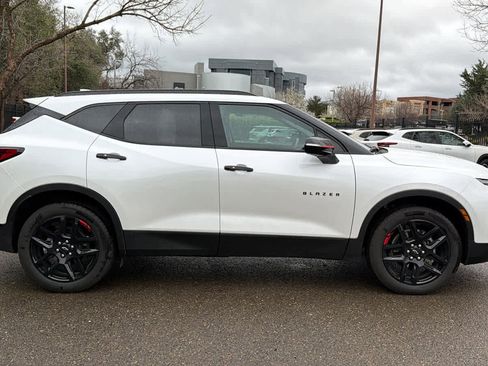 Used 2024 Chevrolet Blazer LT w/ Redline Edition image 4