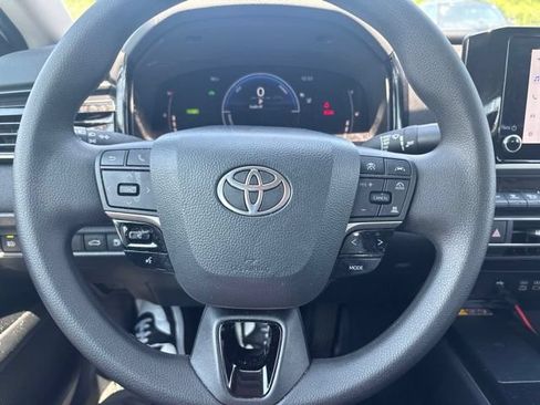 Used 2025 Toyota Camry LE w/ Convenience Package FWD image 12