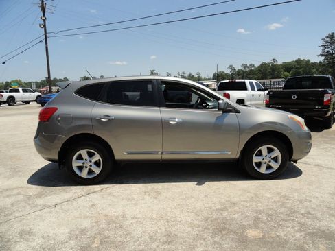 Used 2013 Nissan Rogue S w/ Special Edition Pkg FWD image 5
